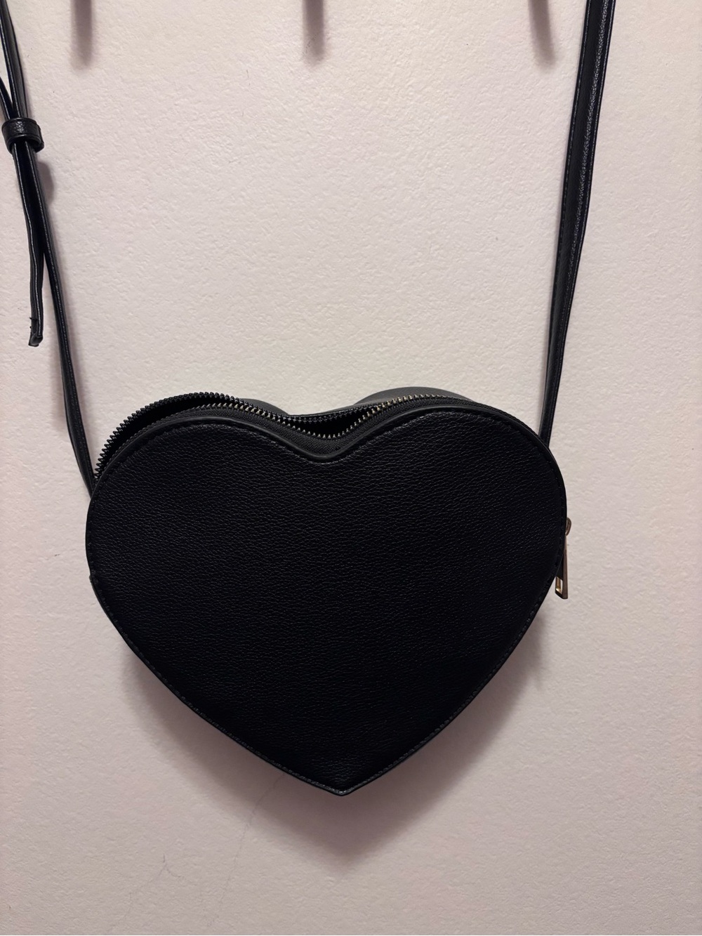 Heart-Shaped Crossbody Bag in Black